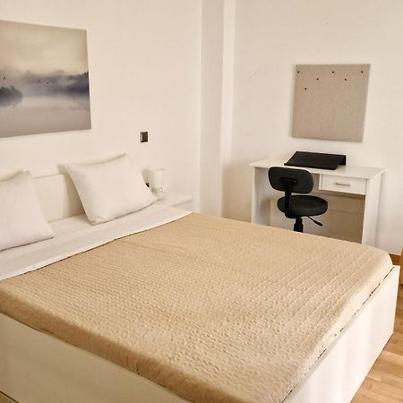 Colourful Apartment In The Heart Of Atina Dış mekan fotoğraf